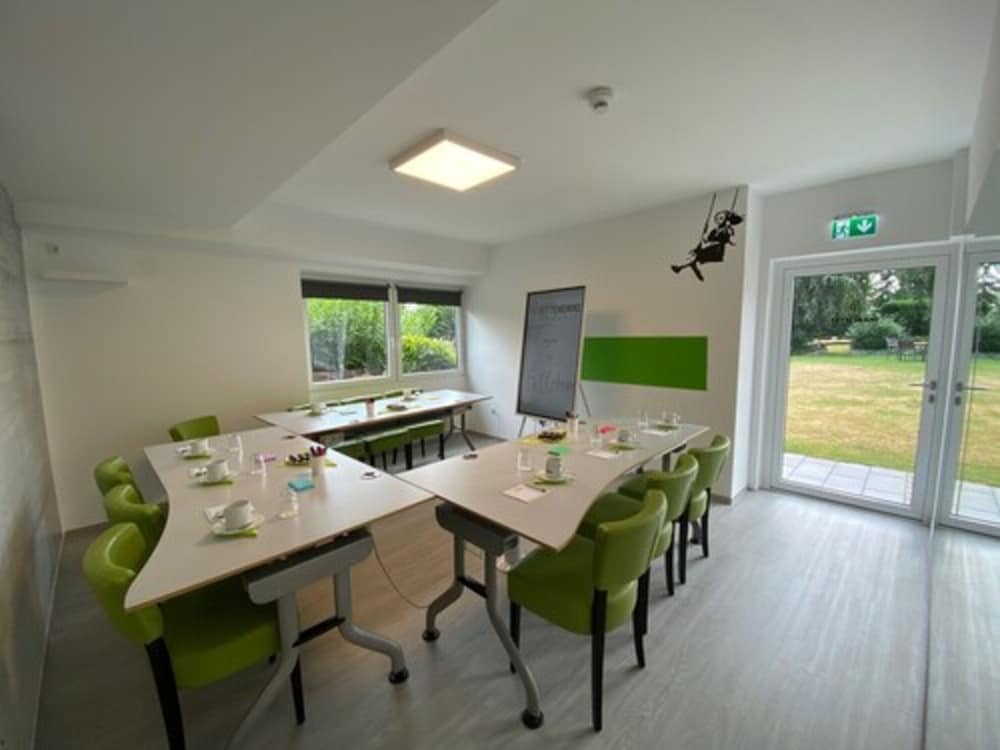 Landhotel Fettehenne 25/36