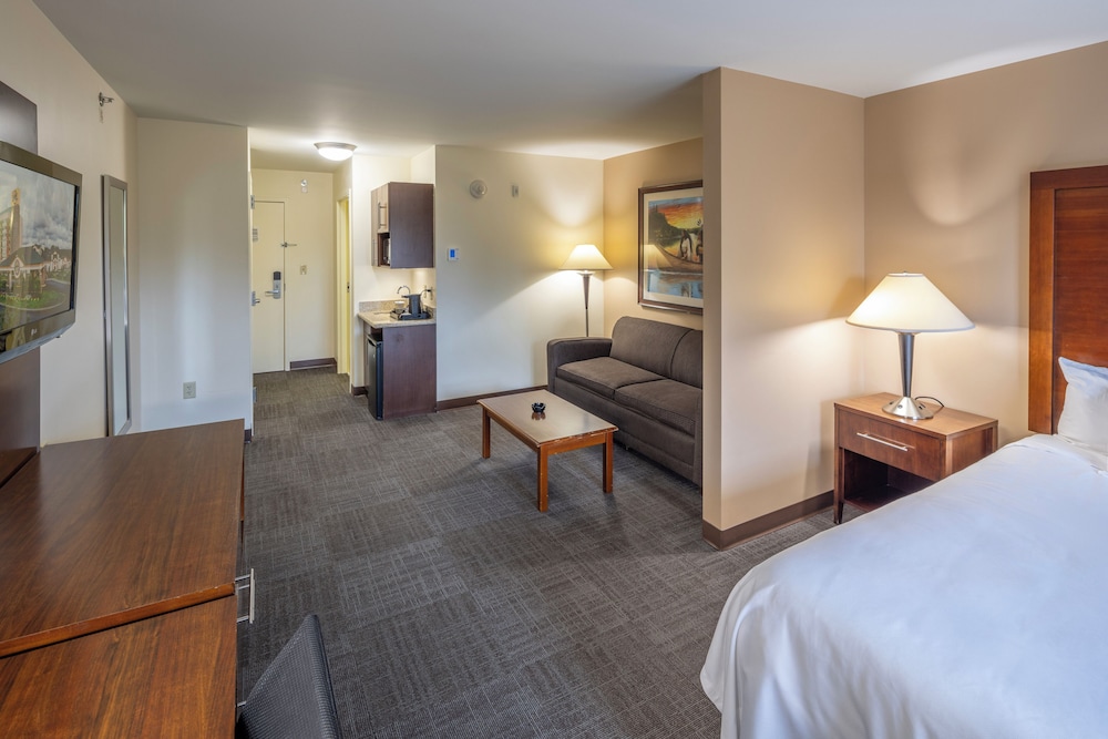 Akwesasne Mohawk Casino Resort 18/36