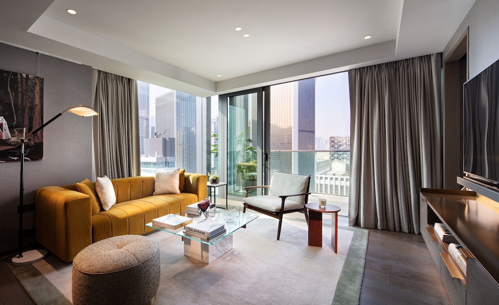 The Hari Hong Kong 33/51