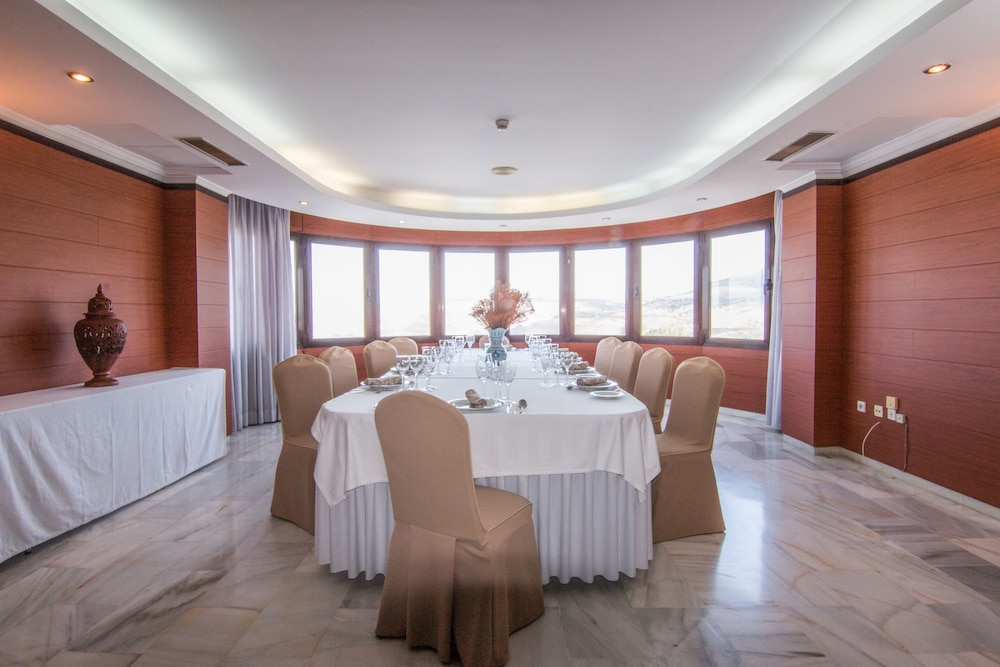 Hotel Abades Loja 25/33