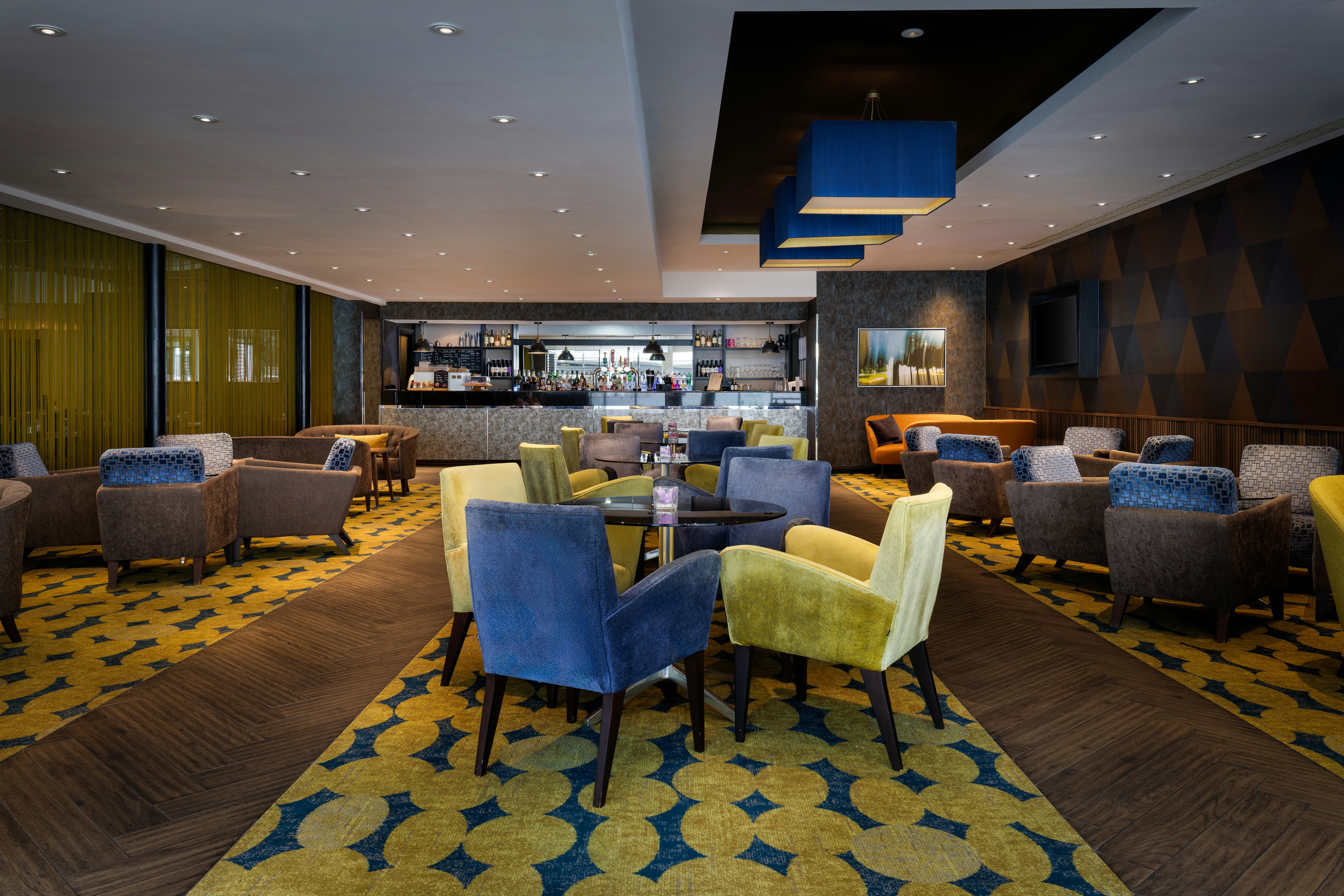 Doubletree By Hilton Hotel Woking 38/55
