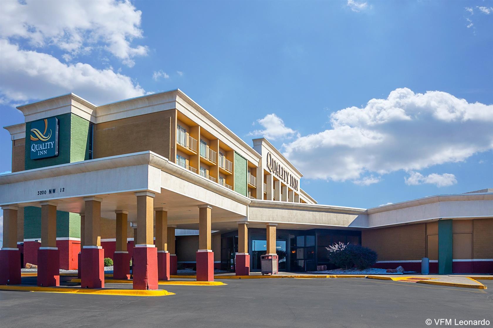 Studio6 Lincoln, NE - Airport 38/43