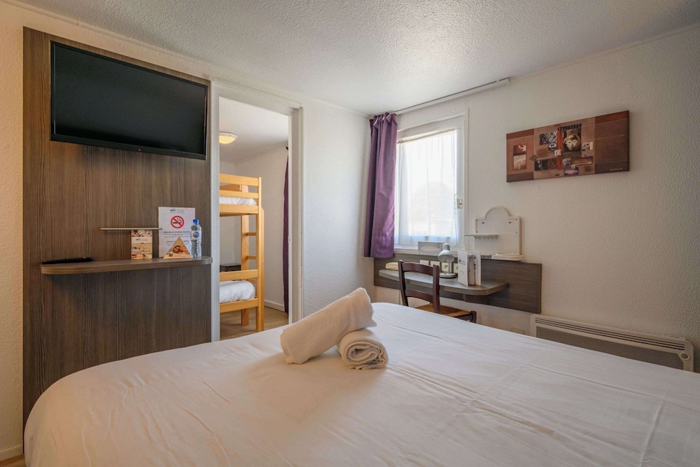 Brit Hotel Reims La Neuvillette 15/50