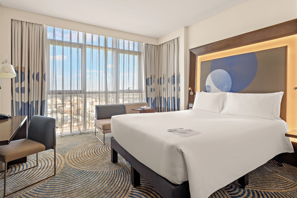 غرفة سوبيريور بسرير مزدوج، Novotel Abu Dhabi Gate 5/10