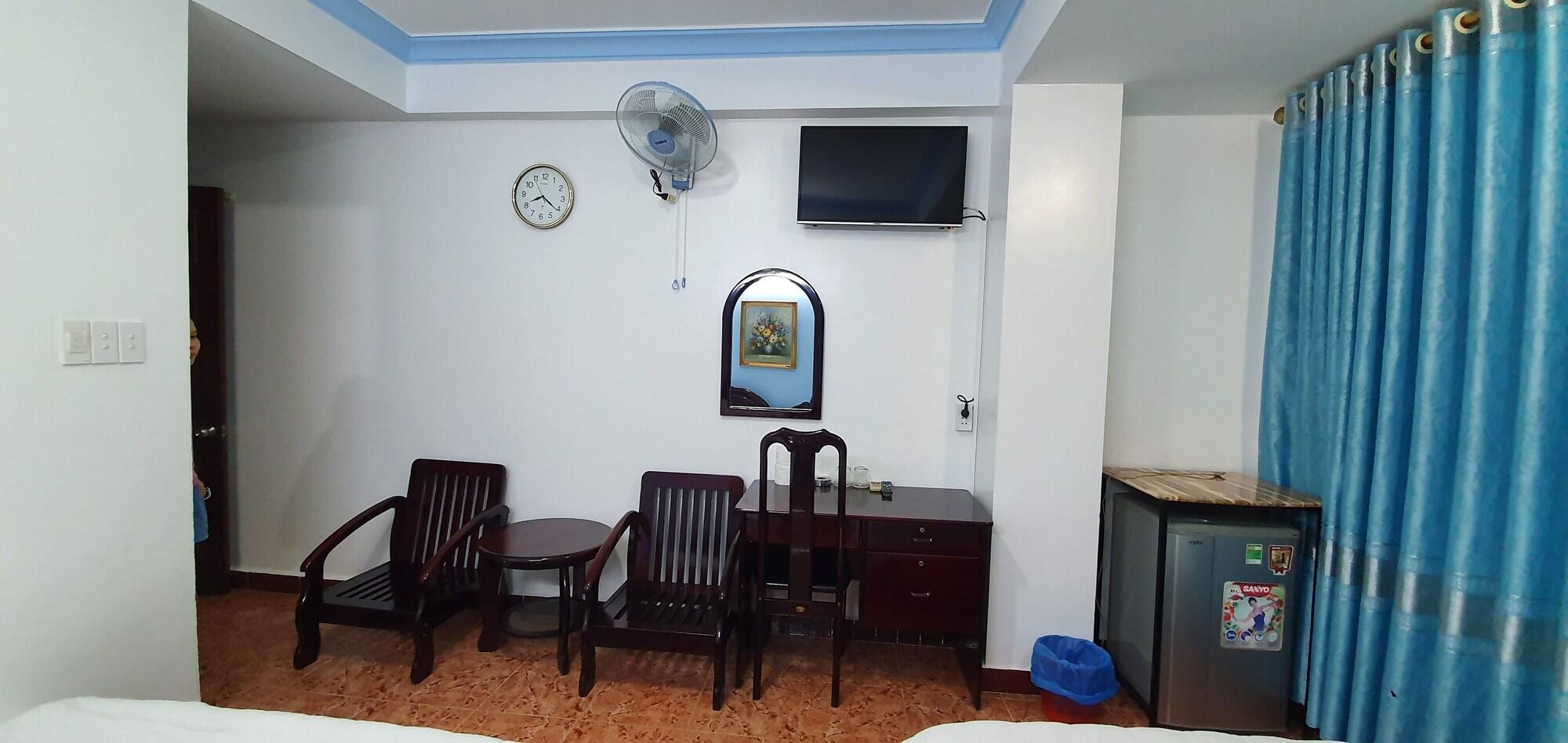 Thanh Lan Hotel 94/98