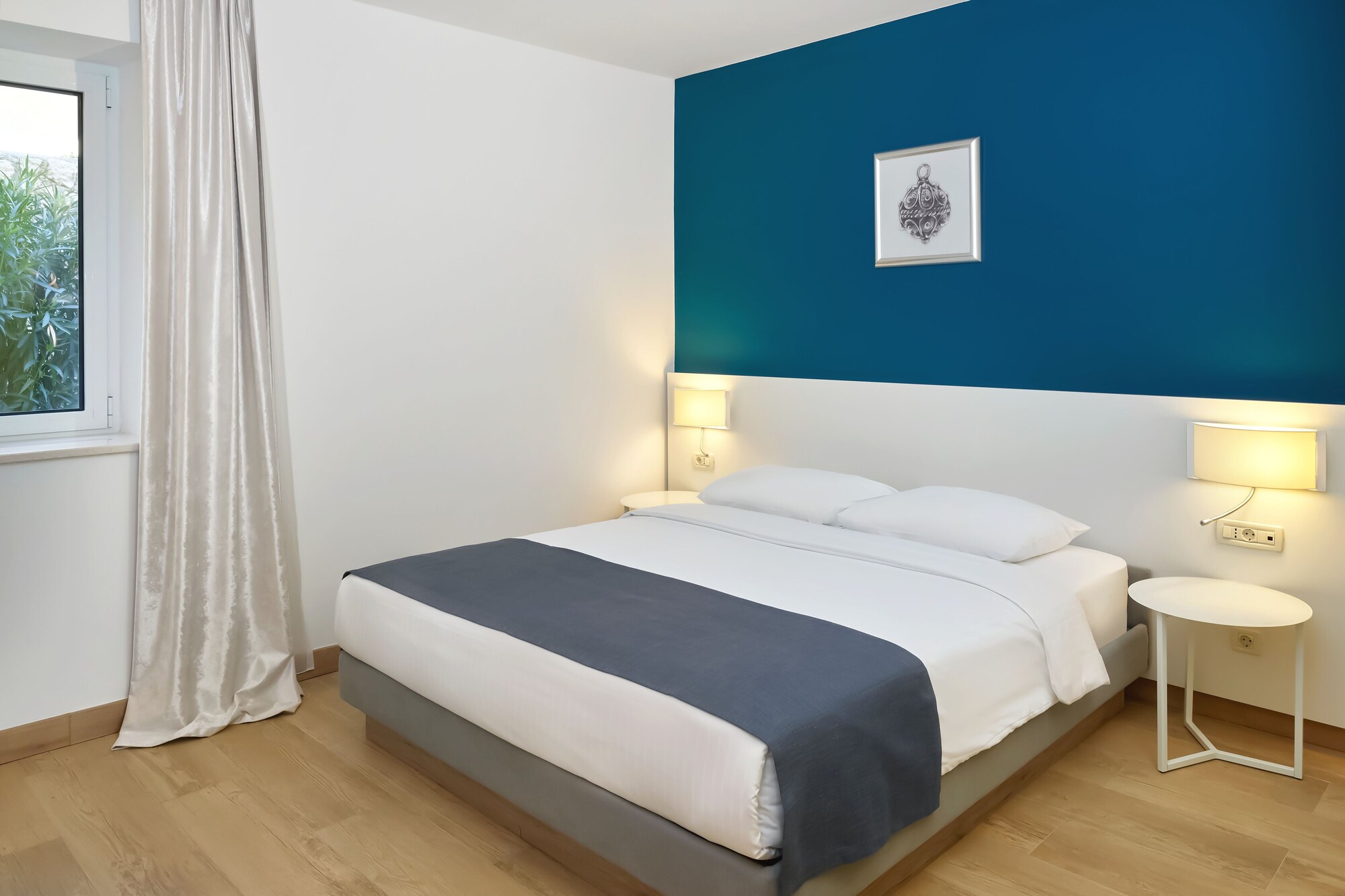 1 BEDROOM, APARTMENT, BALCONY