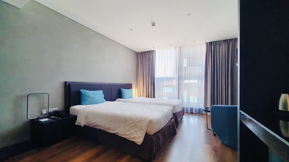The Code Hotel And Spa 10/50