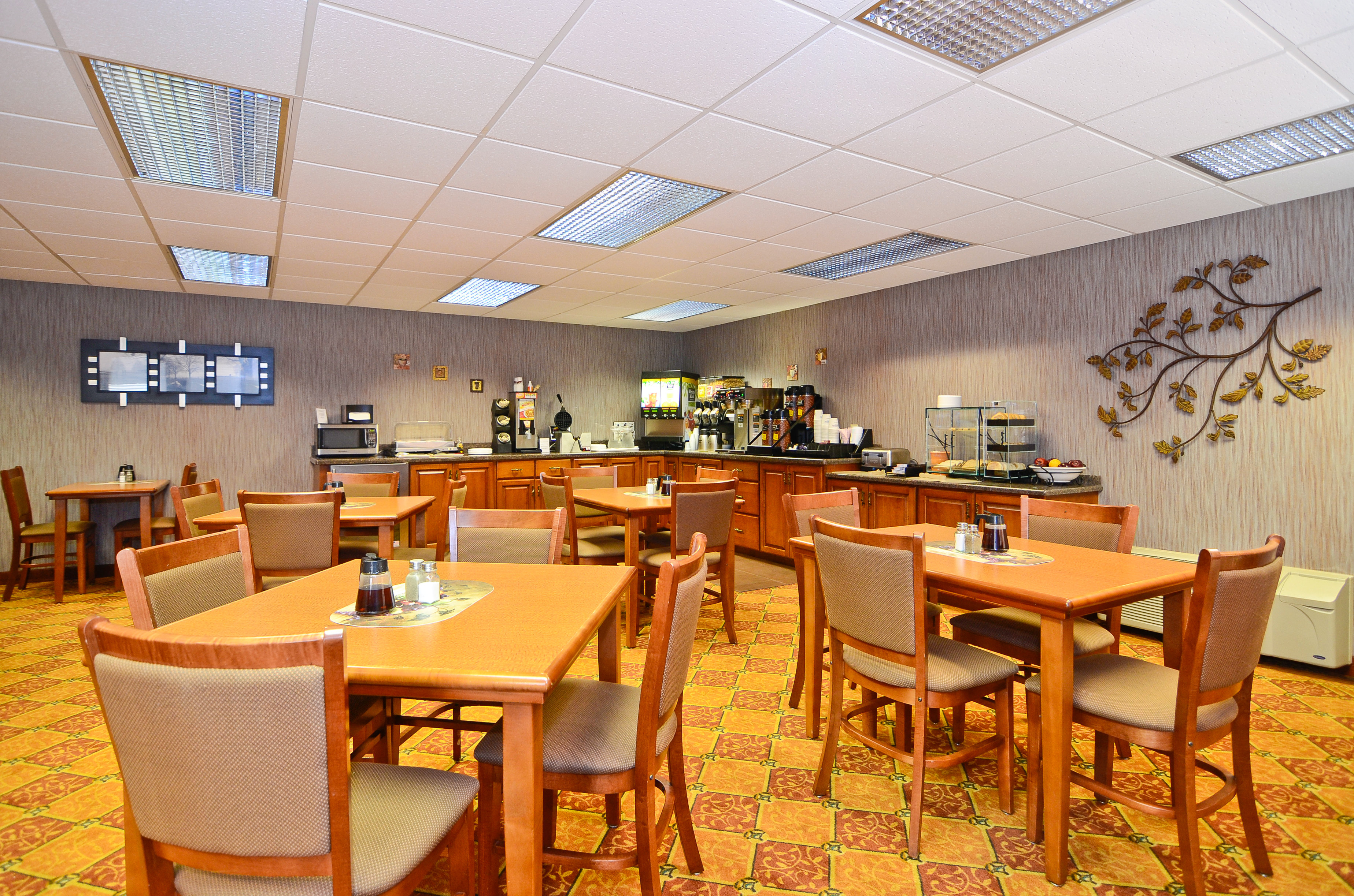 Best Western Plus Concord Inn 56/75