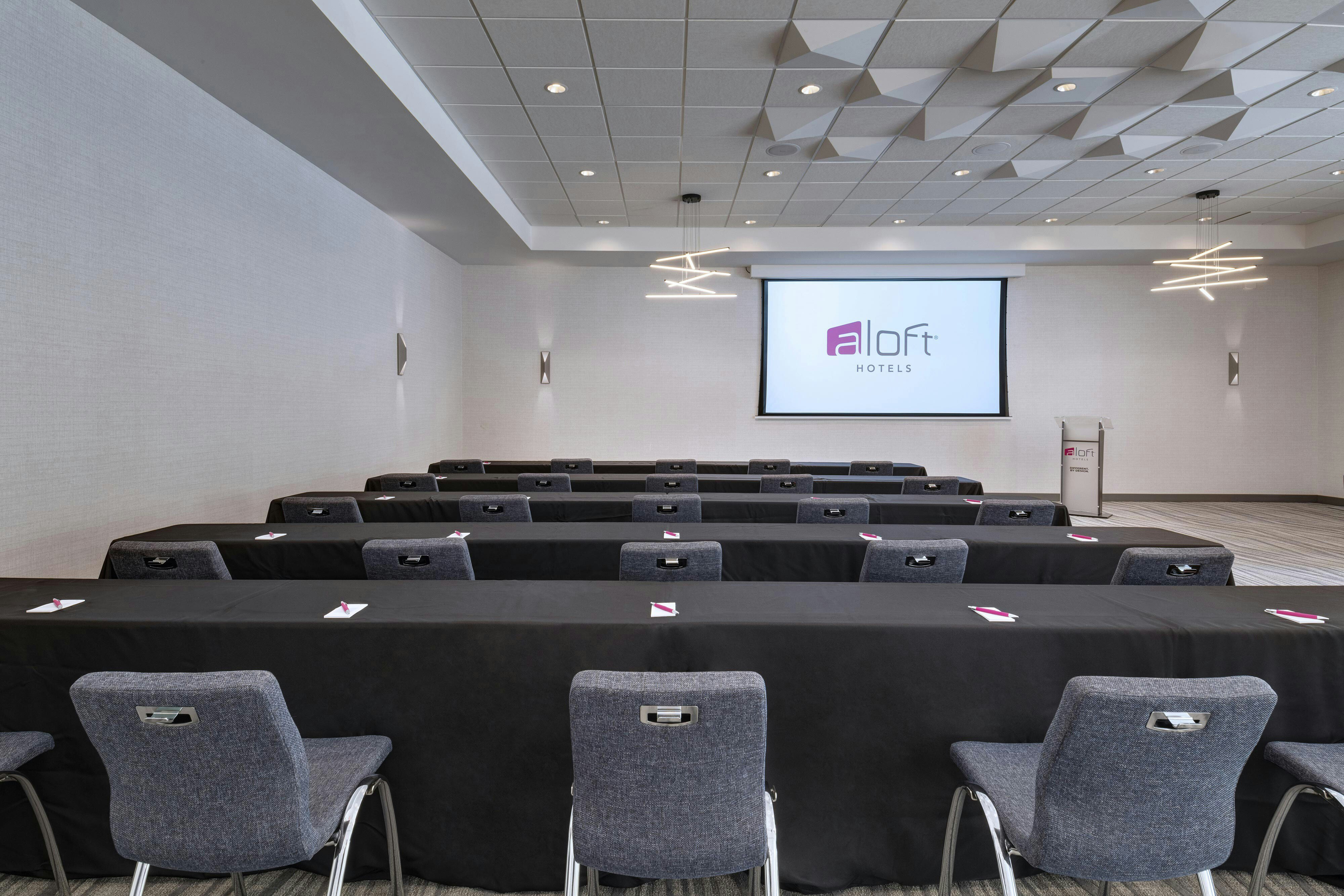 Aloft Little Rock West 13/24