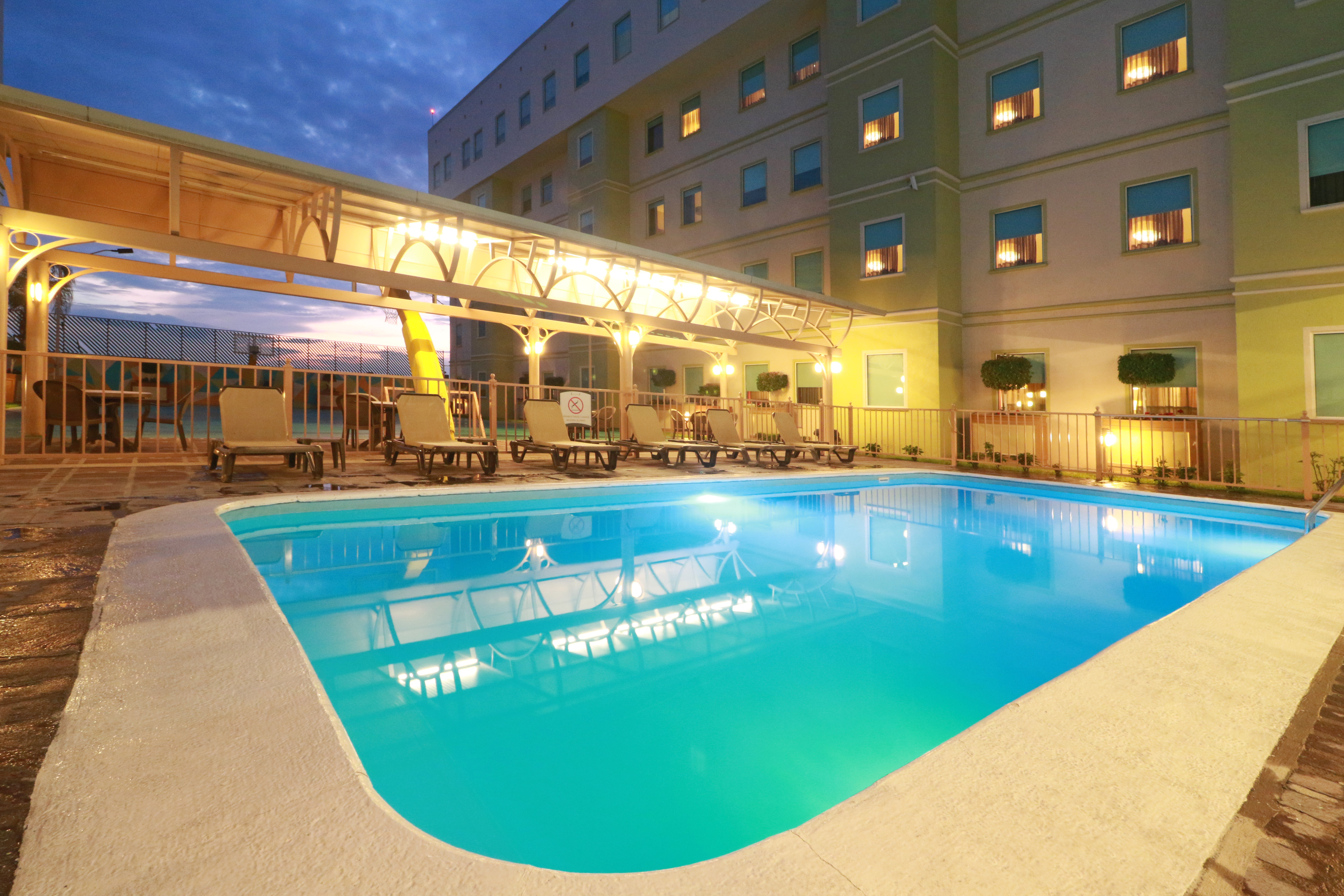 Staybridge Suites Queretaro 5/75