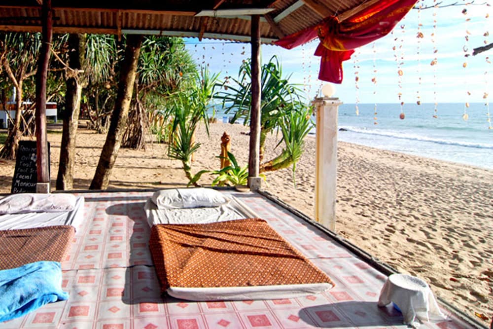 LANTA PARADISE BEACH RESORT 39/60