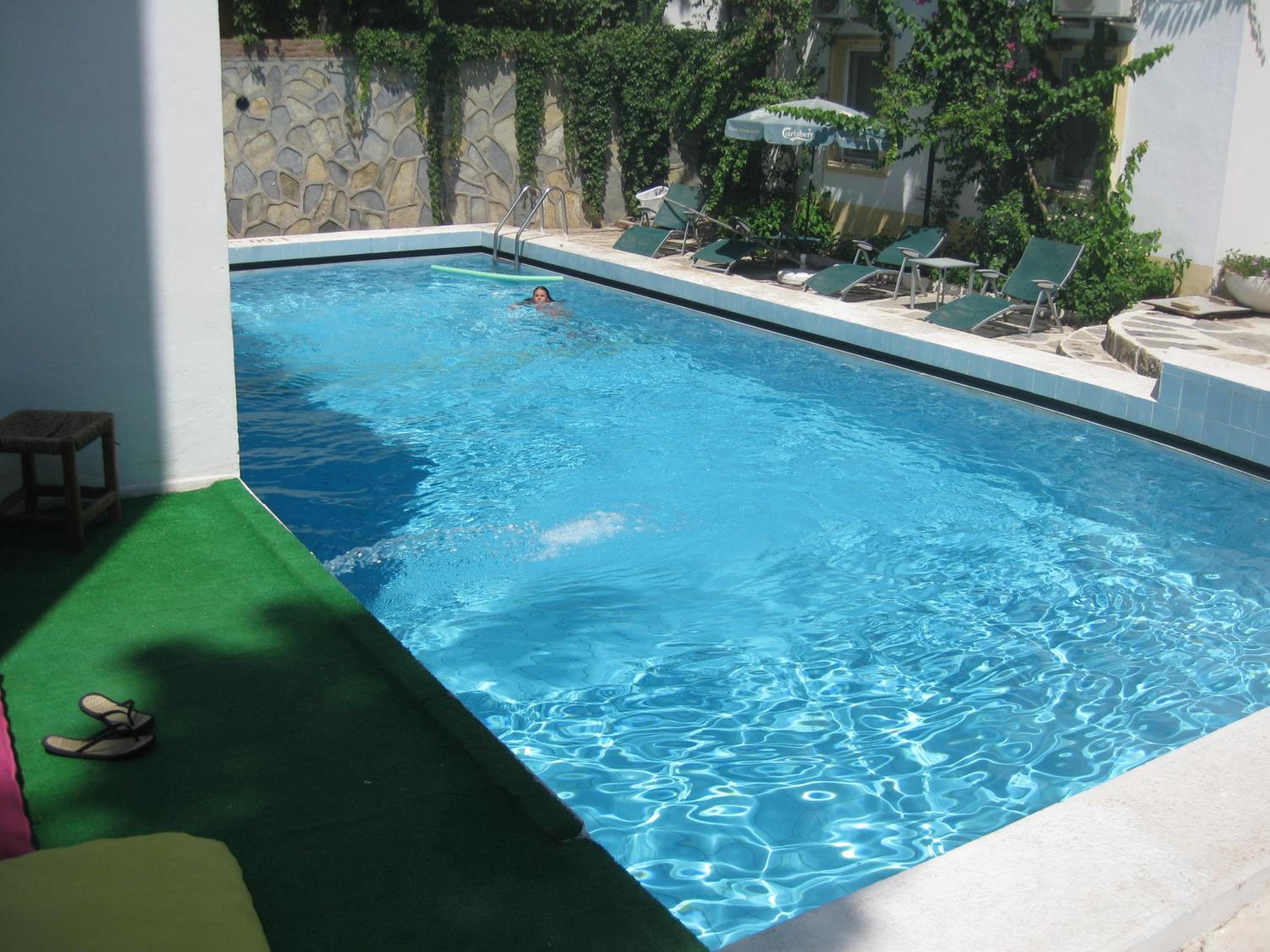 Bircan Hotel 52/56