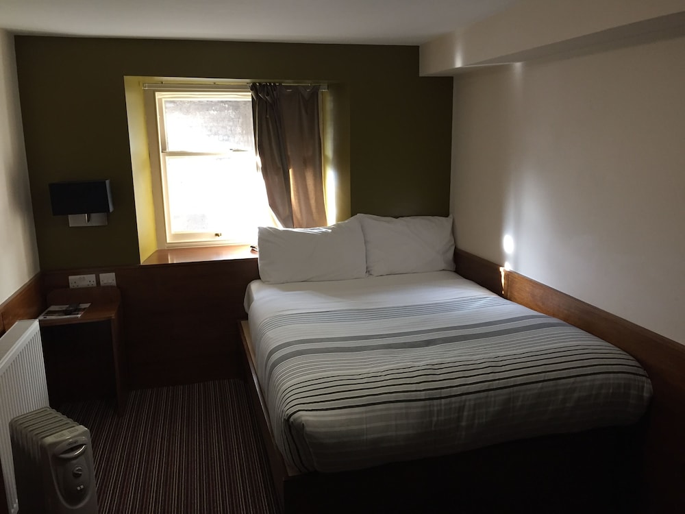 Adelphi Edinburgh Hotel 6/43