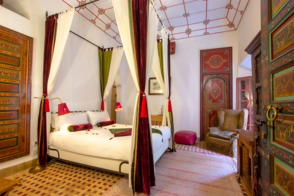 Riad Kaiss By Anika 15/70
