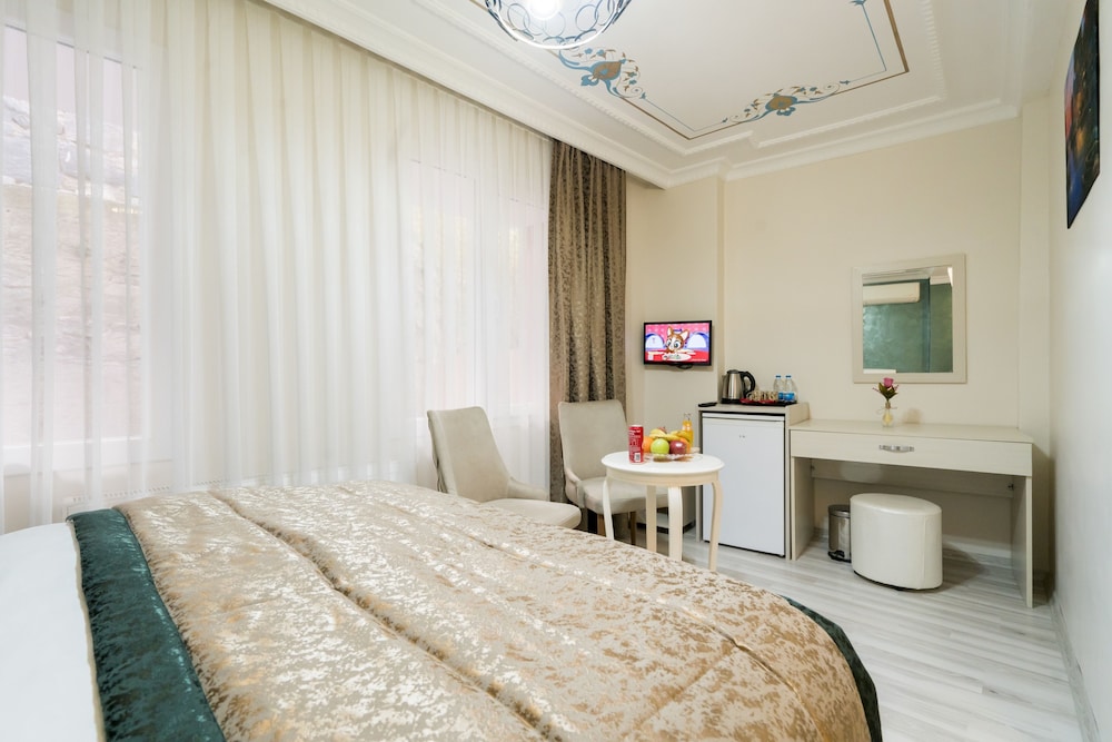 Atam Suites Apart 23/50