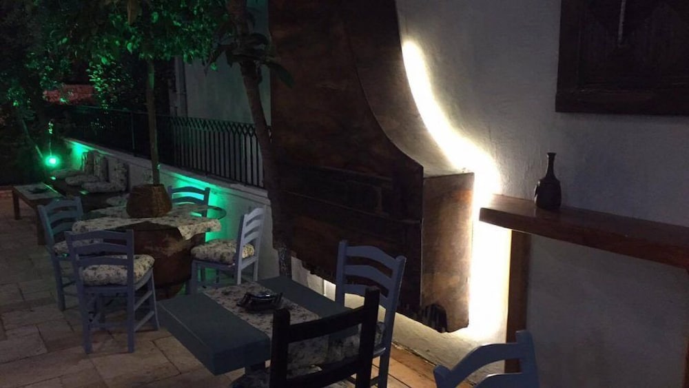 Dalyan Butik Otel Hayat Bahcesi 12/15