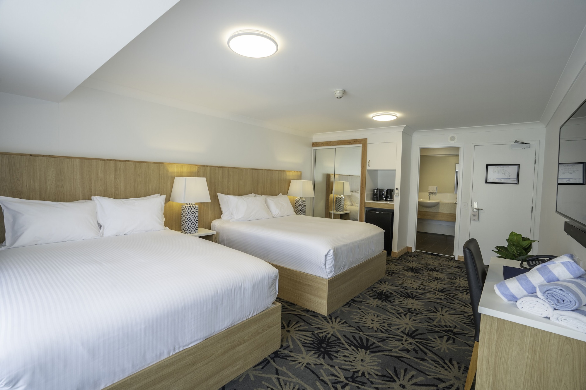 ROOM, TWIN BEDS, VILLAGE VIEW