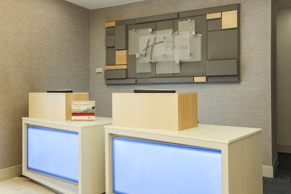 Holiday Inn Express Irondequoit 28/65
