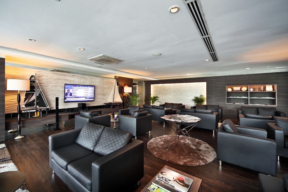 One 15 Marina Club 36/66