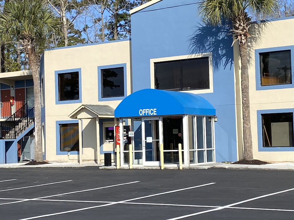 Knights Inn And Suites Havelock 15/15
