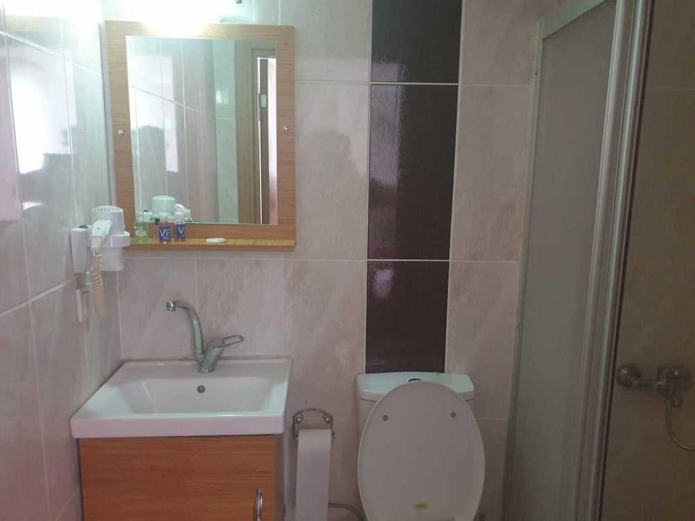 Grand Istanbul Airport Hotel 32/36