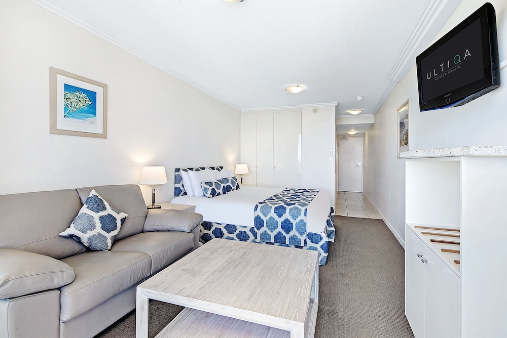 ULTIQA Shearwater Resort 24/73