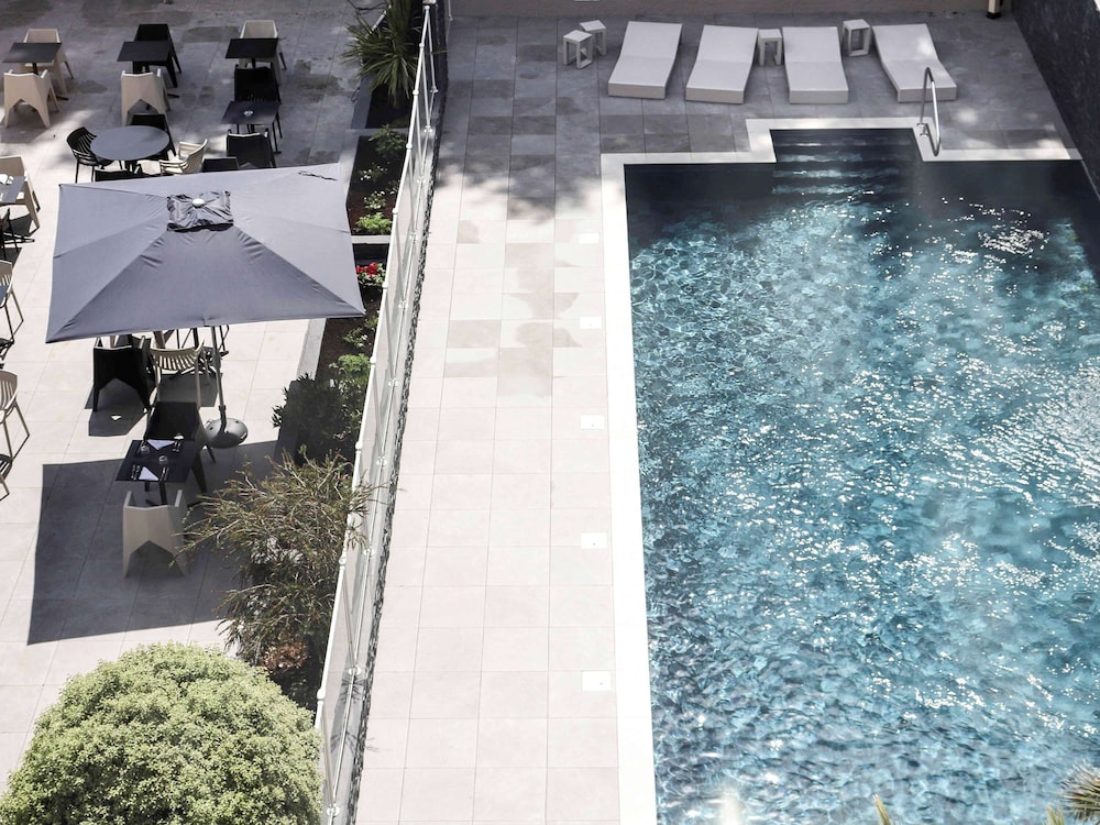 MERCURE PAU PALAIS DES SPORTS 3/67