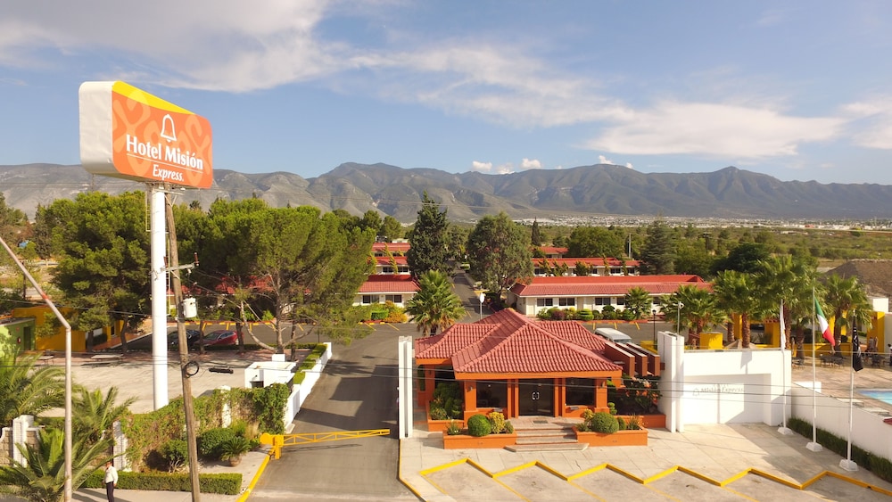 Mision Express Saltillo 20/24