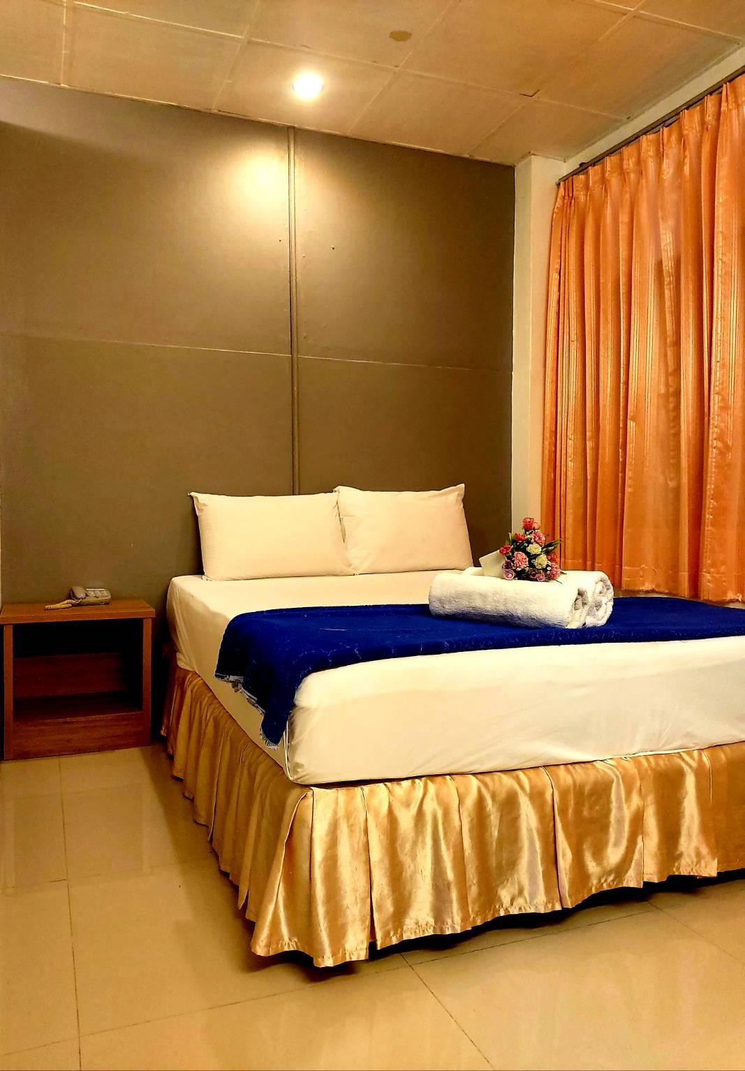 Room, Double Bed, with Fan