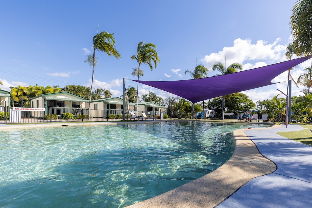 NRMA Bowen Beachfront Holiday Park 24/28