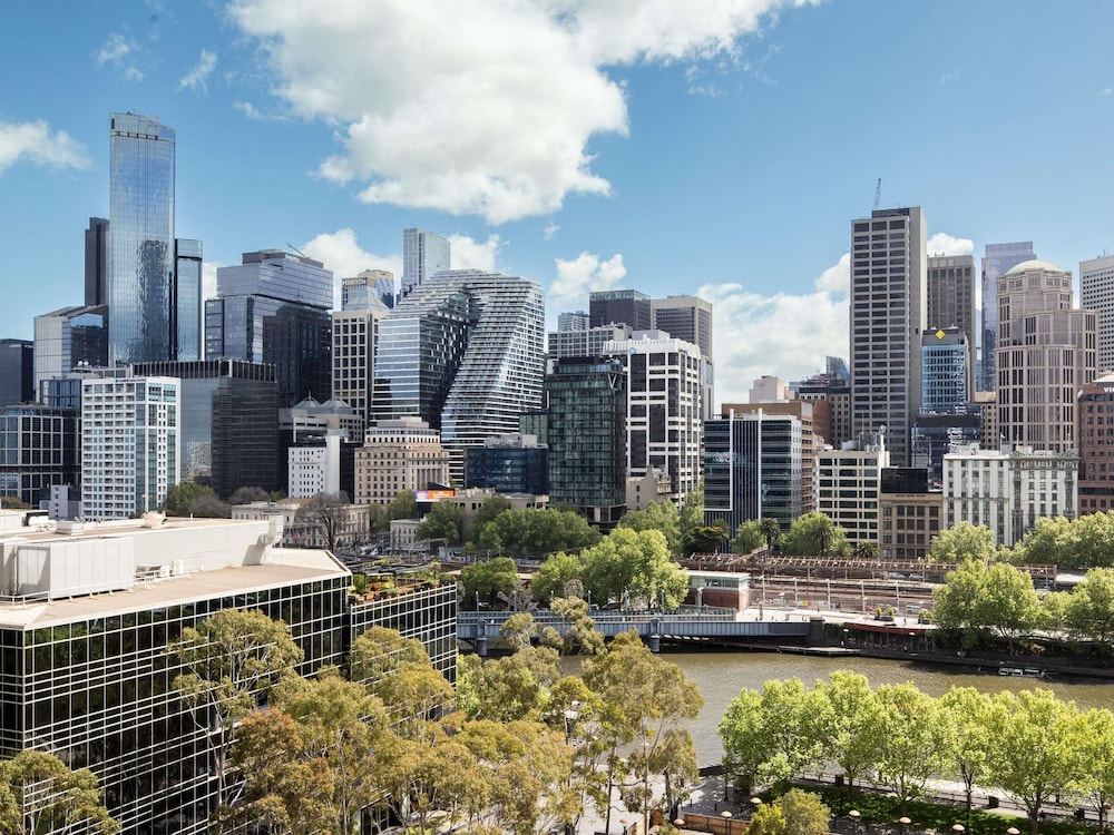 Mercure Melbourne Southbank 46/50