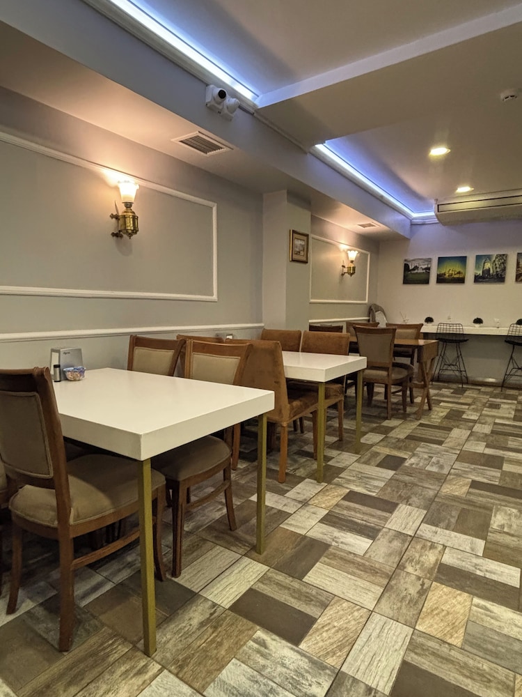 Wame Suite Hotel 75/85