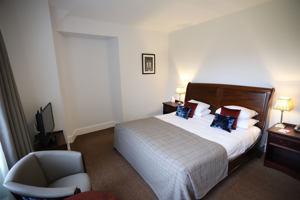BEN WYVIS HOTEL 15/58
