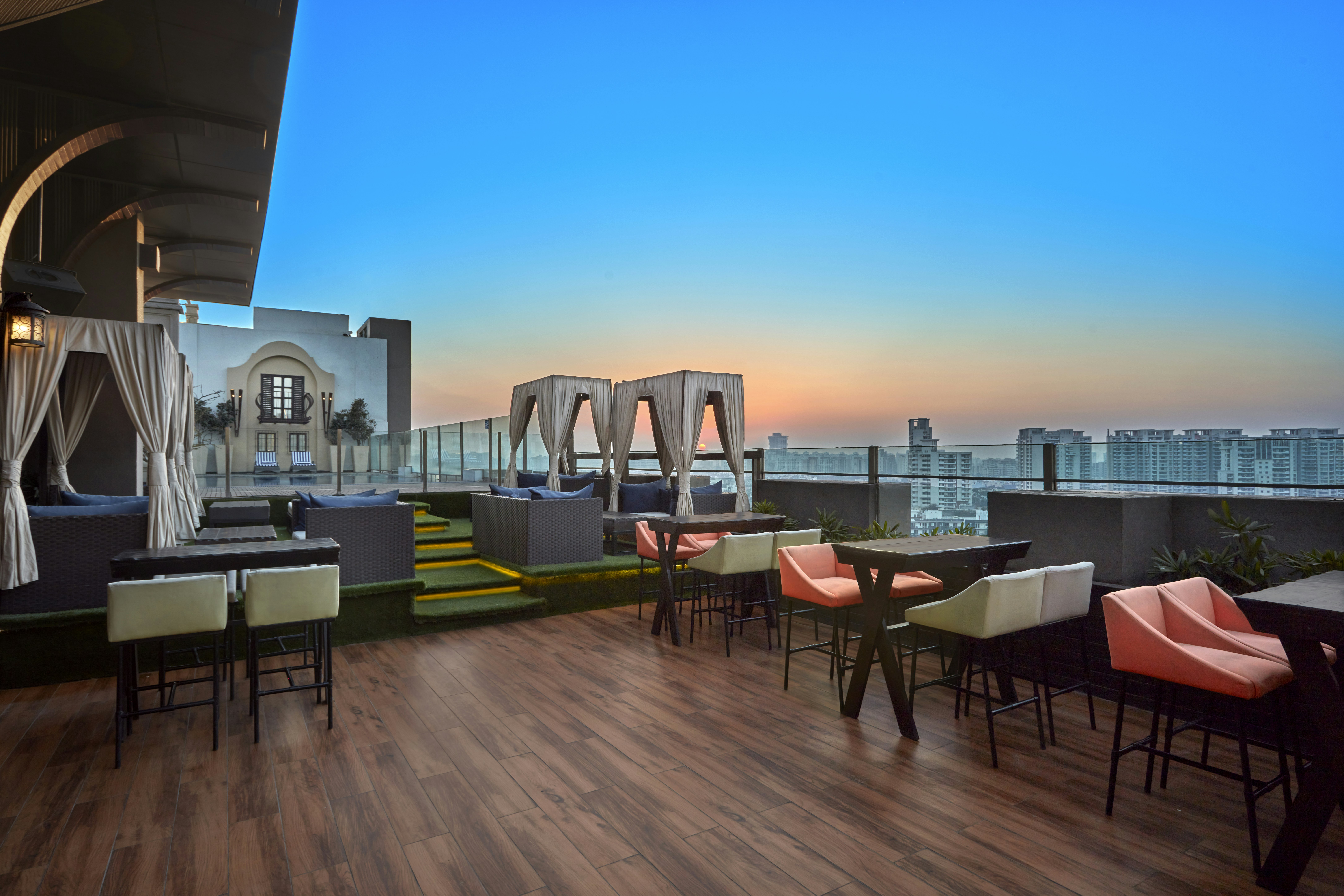 DoubleTree by Hilton Gurugram Baani Square 47/47