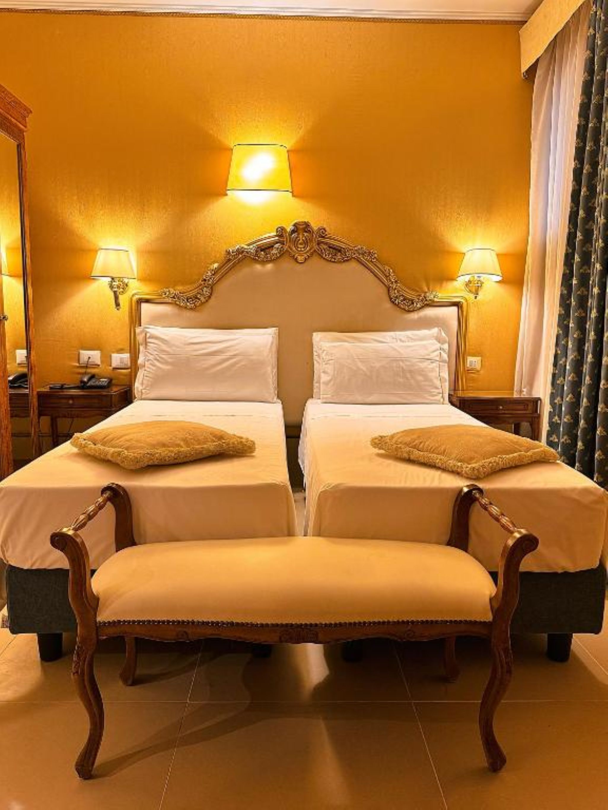 SUPERIOR, DOUBLE OR TWIN BED