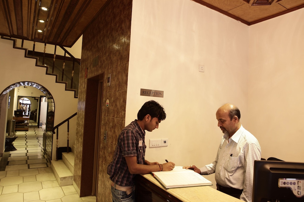 Delhi Darbar hotel 6/63