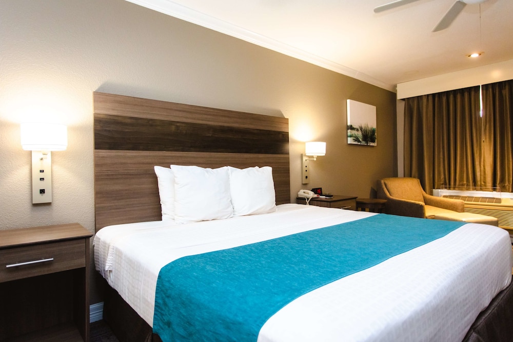 Best Western Pearland Inn 14/31