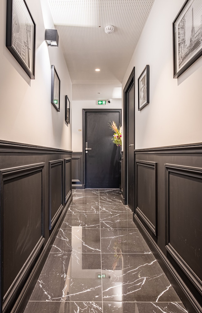 Mijos Appartements Hotel 4/44