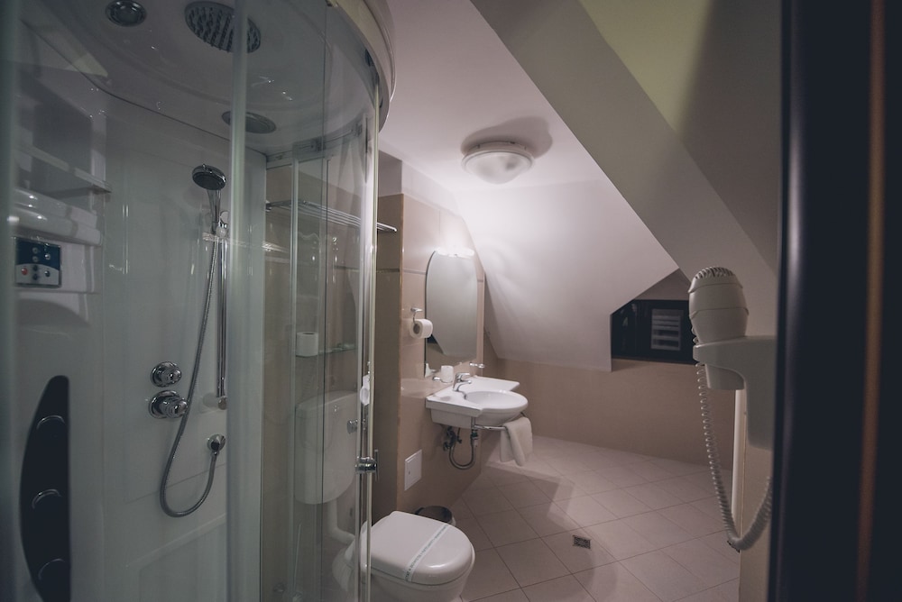 HOTEL BULEVARD PREDEAL 9/56