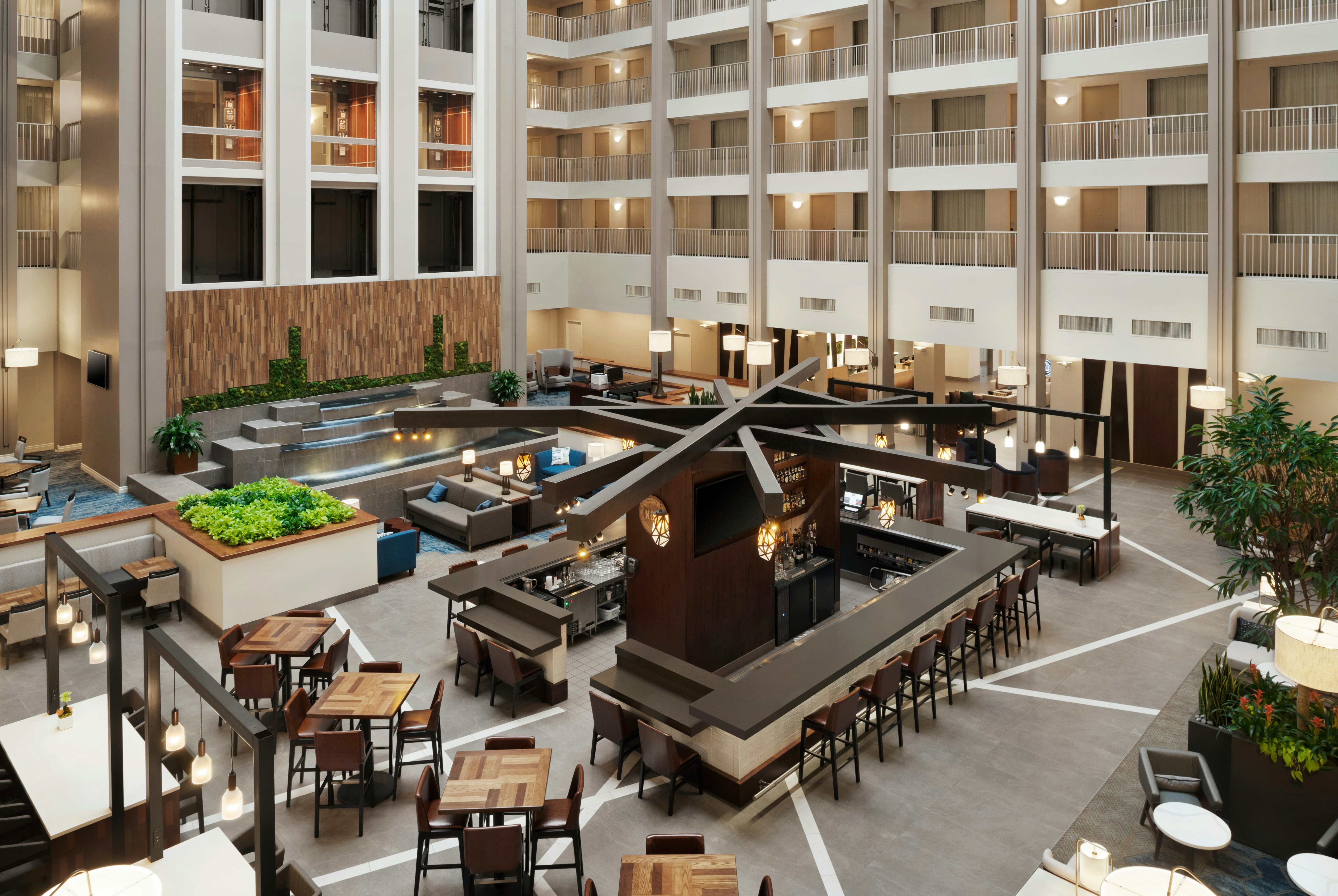 Embassy Suites By Hilton Cincinnati Rivercenter 40/53