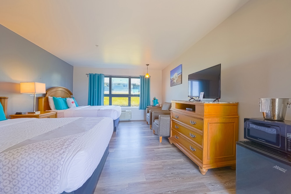 Waves Hotel NYE Beach - Newport OR 25/52