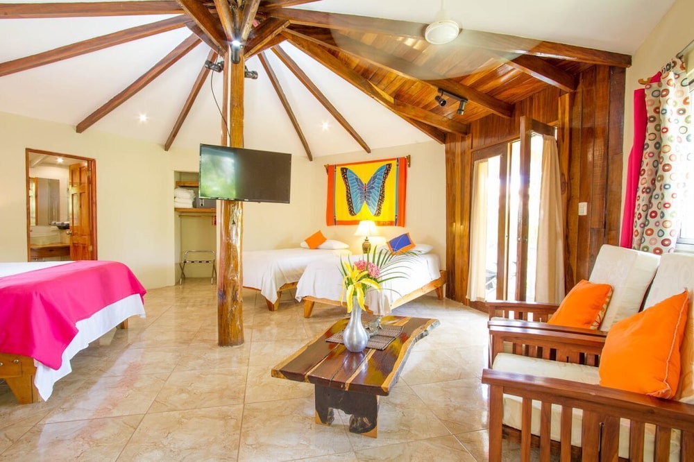 Hotel Tamarindo Village 58/74