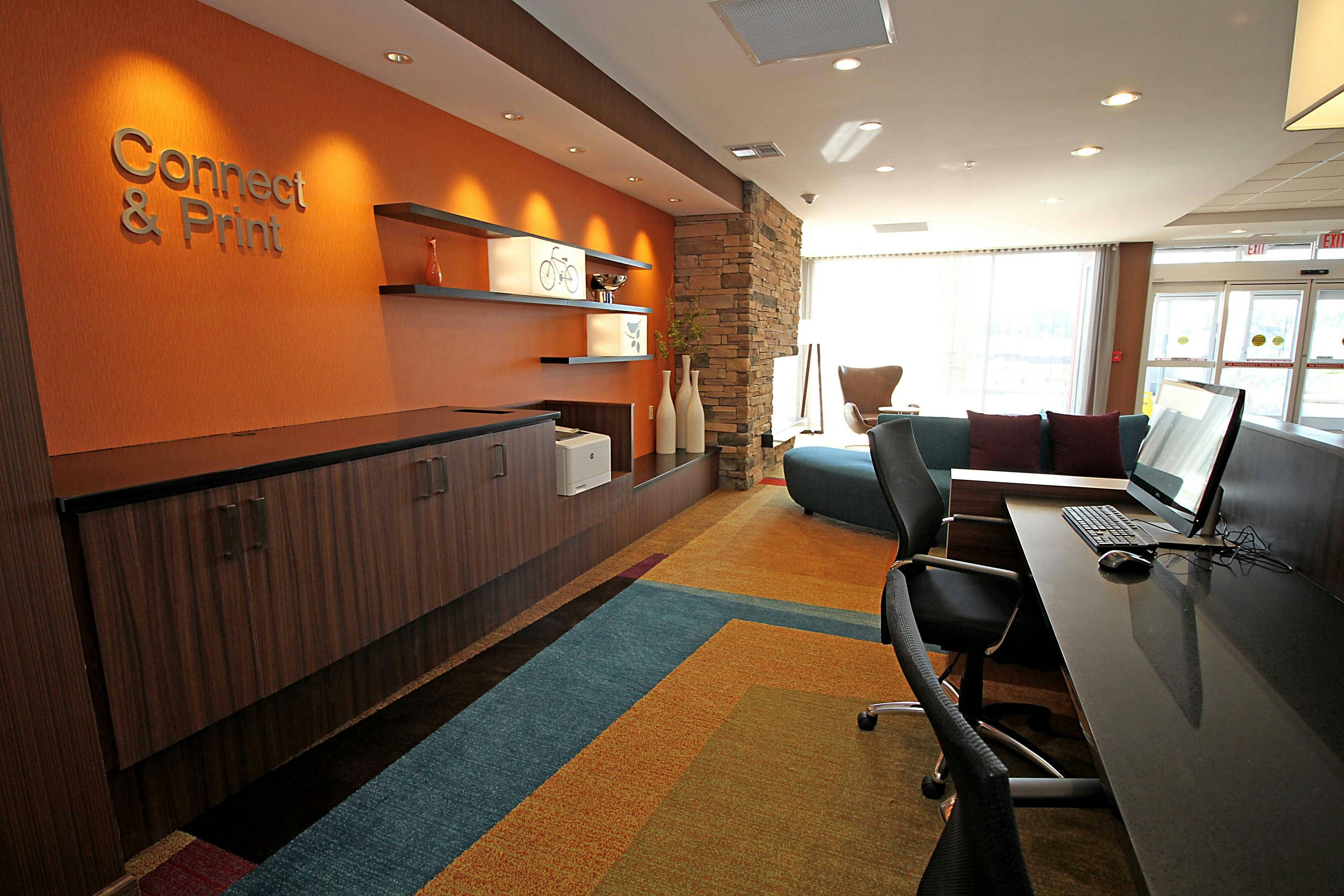 Fairfield Inn Suites London 23/35