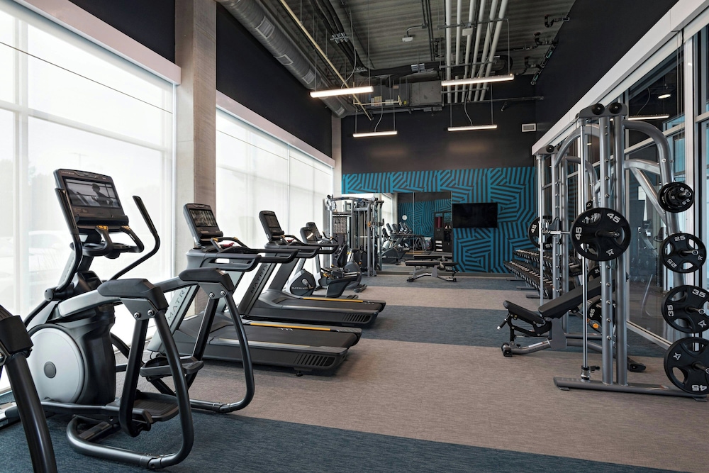 Aloft Omaha West 25/50