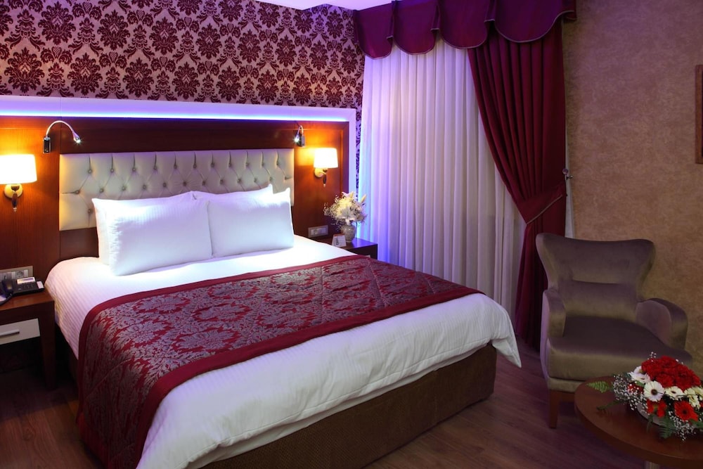 Otel Senbayrak City 16/58