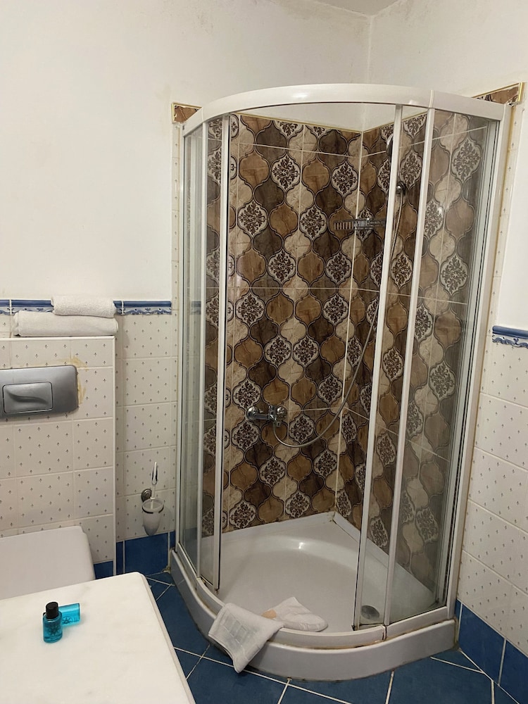 Tuzla Konak Hotel 33/36