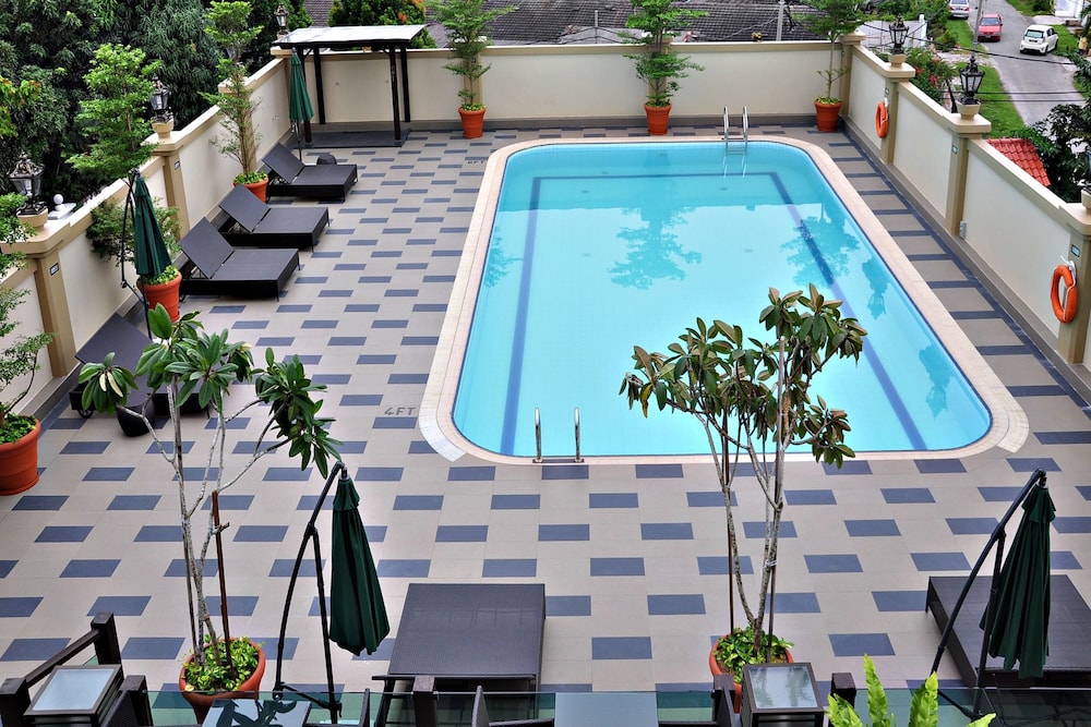 The Katerina Hotel 4/33
