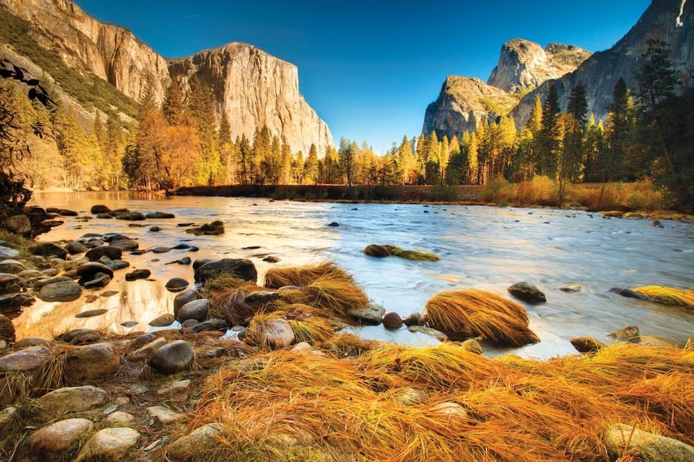 Yosemite Valley Lodge 20/32