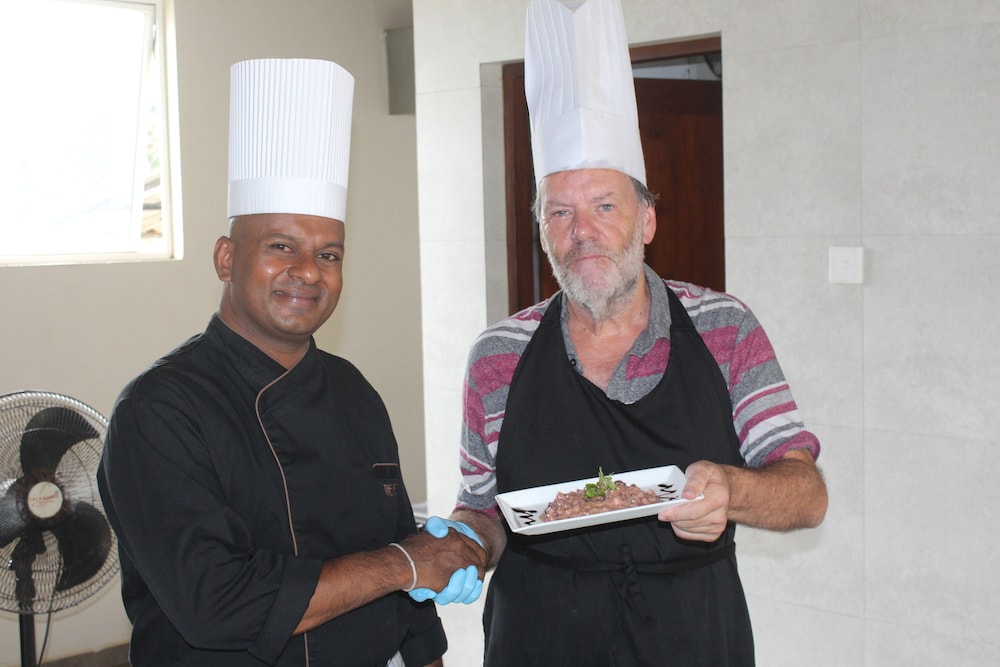 Pegasus Reef Hotel 38/75