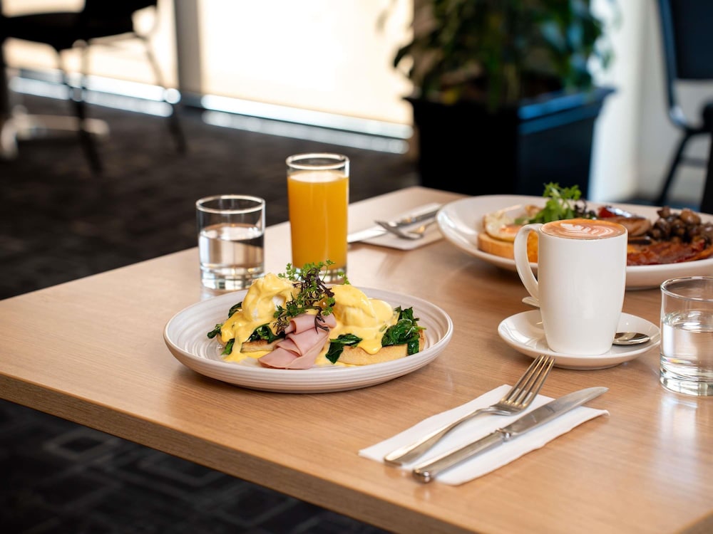 Mercure Newcastle Airport 33/50